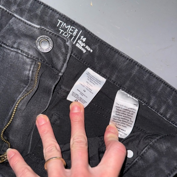 Time and Tru jeans - Picture 3 of 4